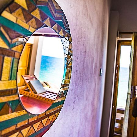 Njaya Lodge Nkhata Bay Eksteriør billede