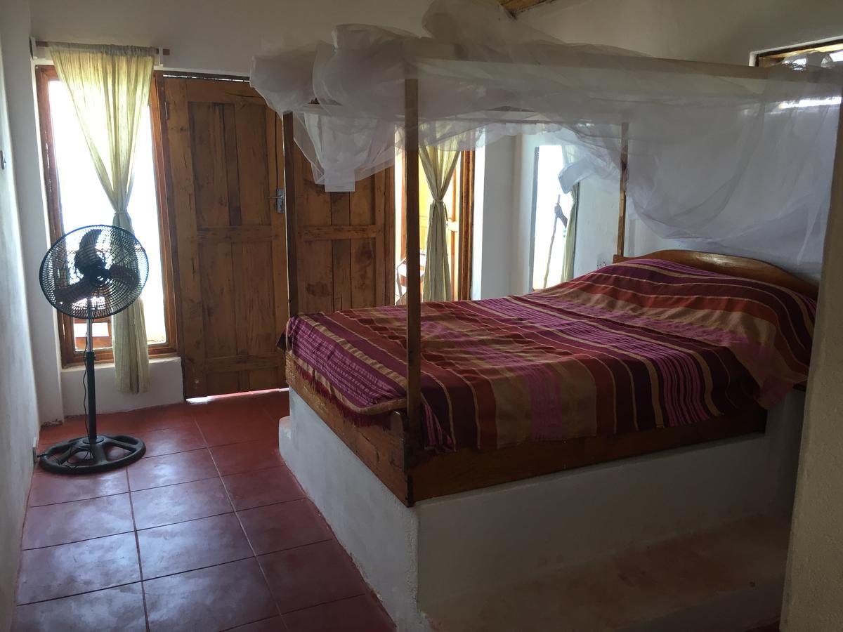 Njaya Lodge Nkhata Bay Eksteriør billede